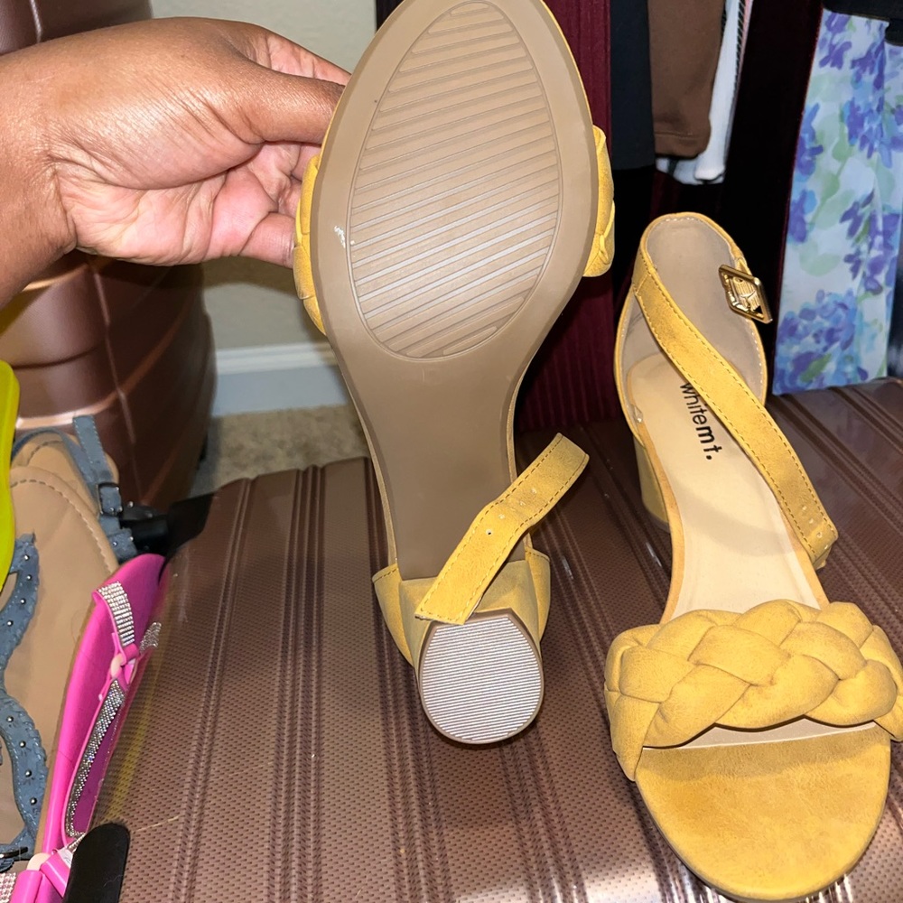 Mustard low heel